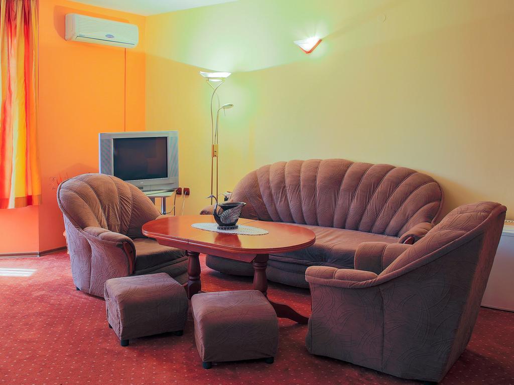 Hotel Teres Kazanlak Szoba fotó