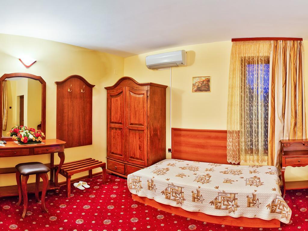Hotel Teres Kazanlak Szoba fotó